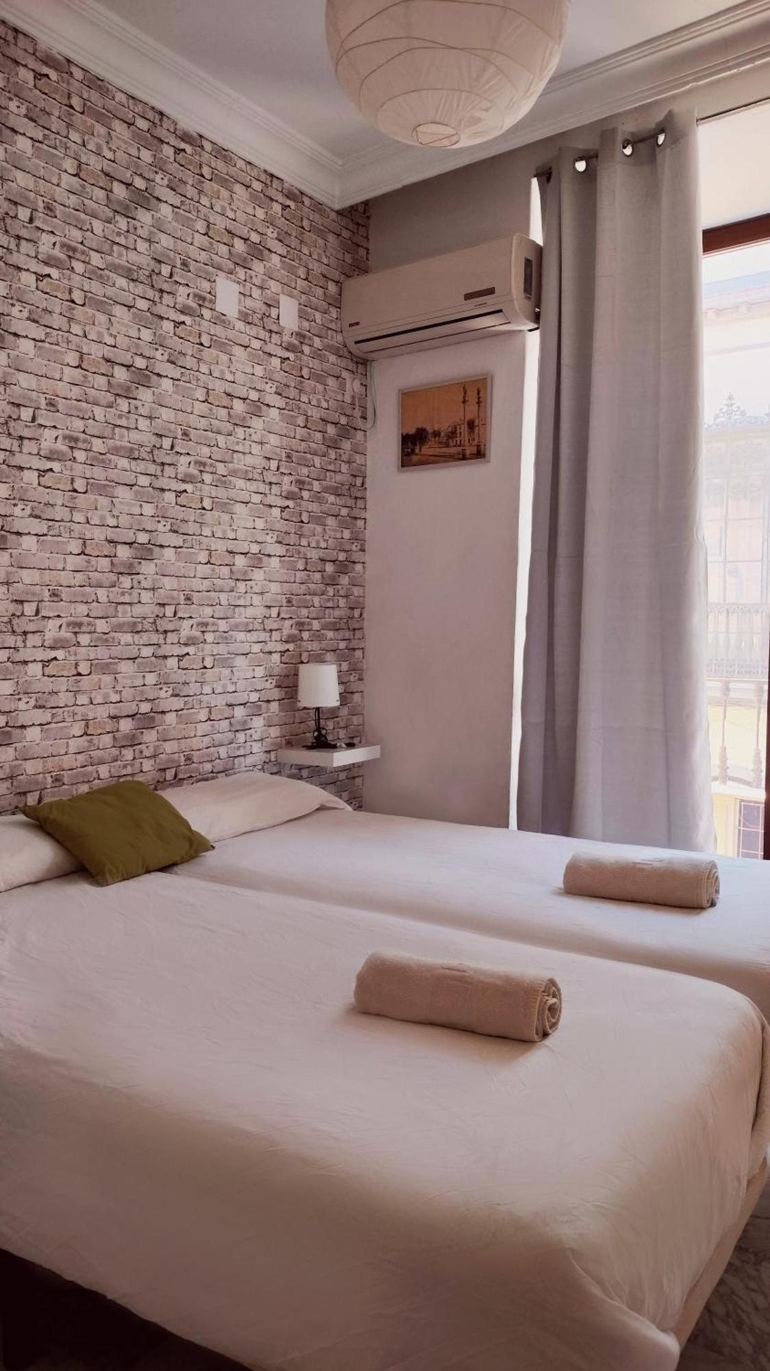 Apartamento En Sevilla Centro Con Vistas A La Plaza Alameda De Hercules - Hasta 7 Personas Exterior foto